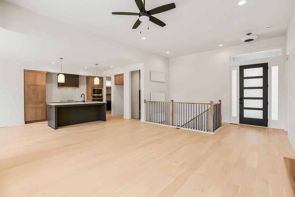 15637 W 165th Street — photo 5