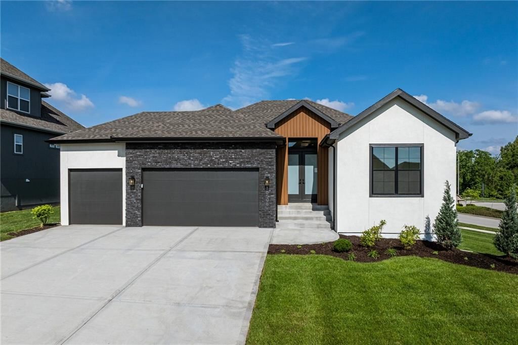 16506 S Loiret Street, Olathe, KS