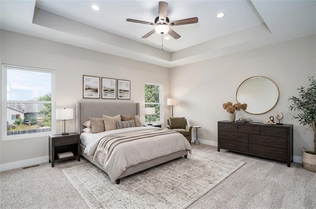 915 Eagle Ridge Drive — photo 2