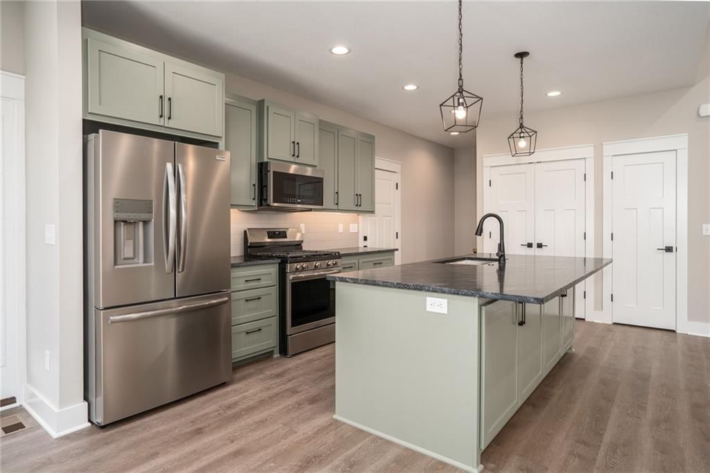 915 Eagle Ridge Drive — photo 15