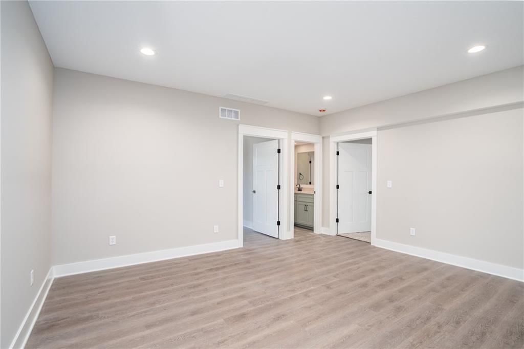915 Eagle Ridge Drive — photo 22