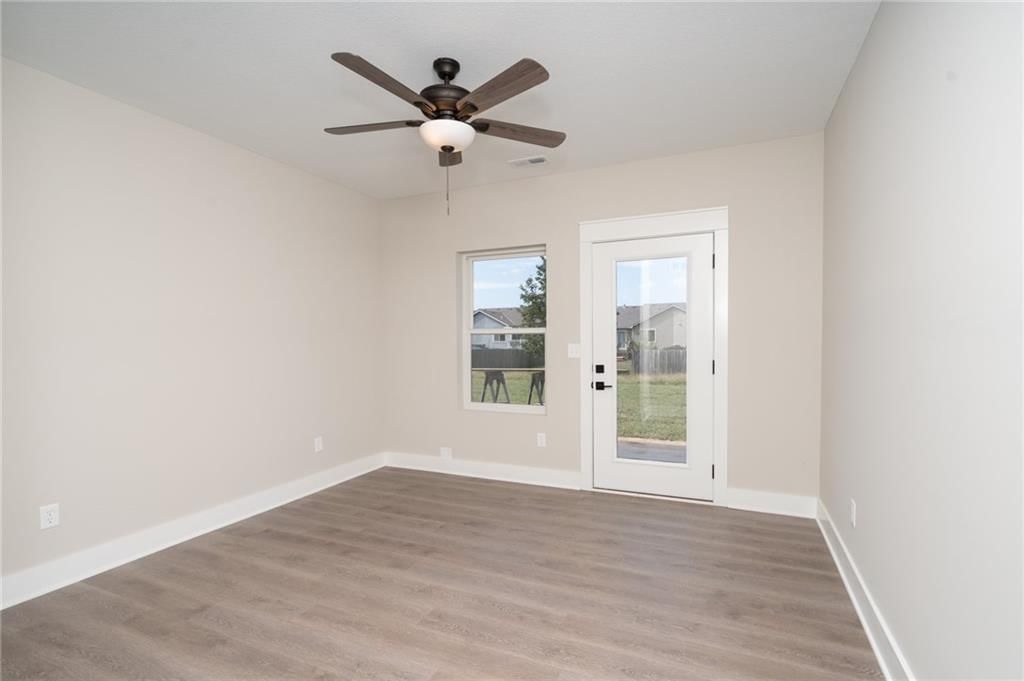 915 Eagle Ridge Drive — photo 24