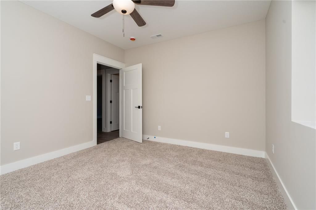 915 Eagle Ridge Drive — photo 29