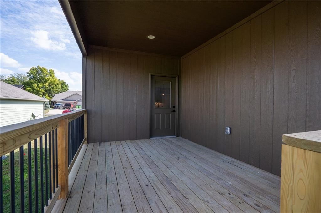 915 Eagle Ridge Drive — photo 36