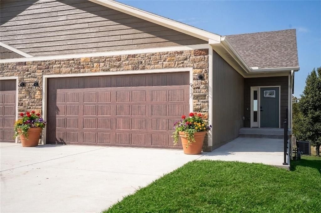 915 Eagle Ridge Drive — photo 5