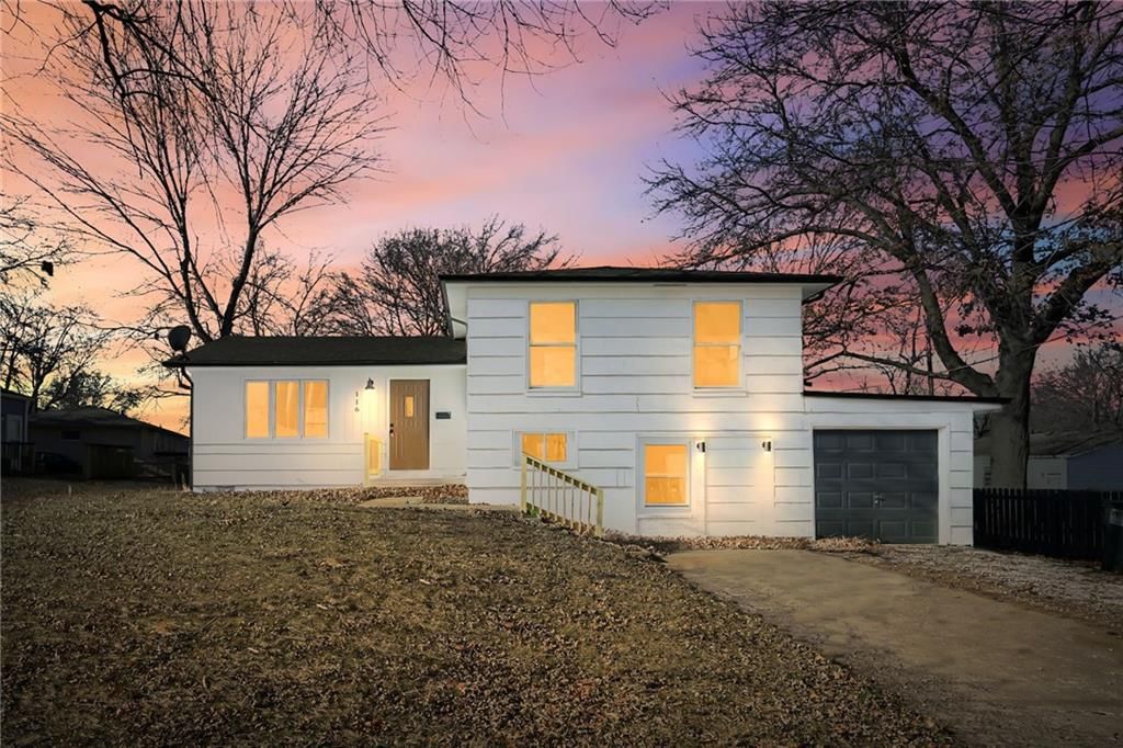 116 SW Noel Street, Lee's Summit, MO