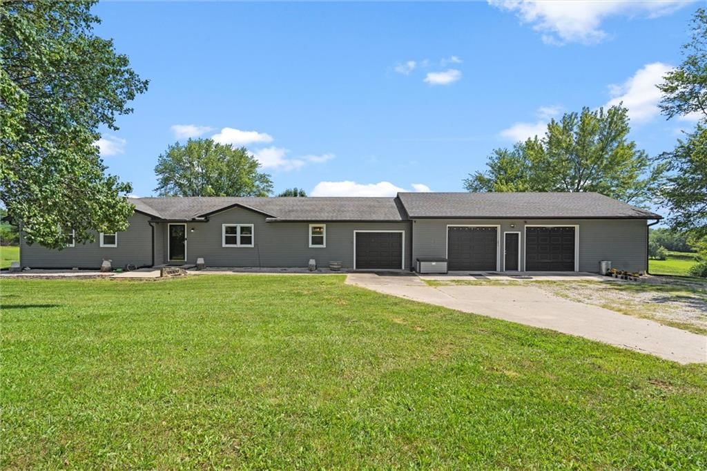 17739 Eisenhower Road — photo 9