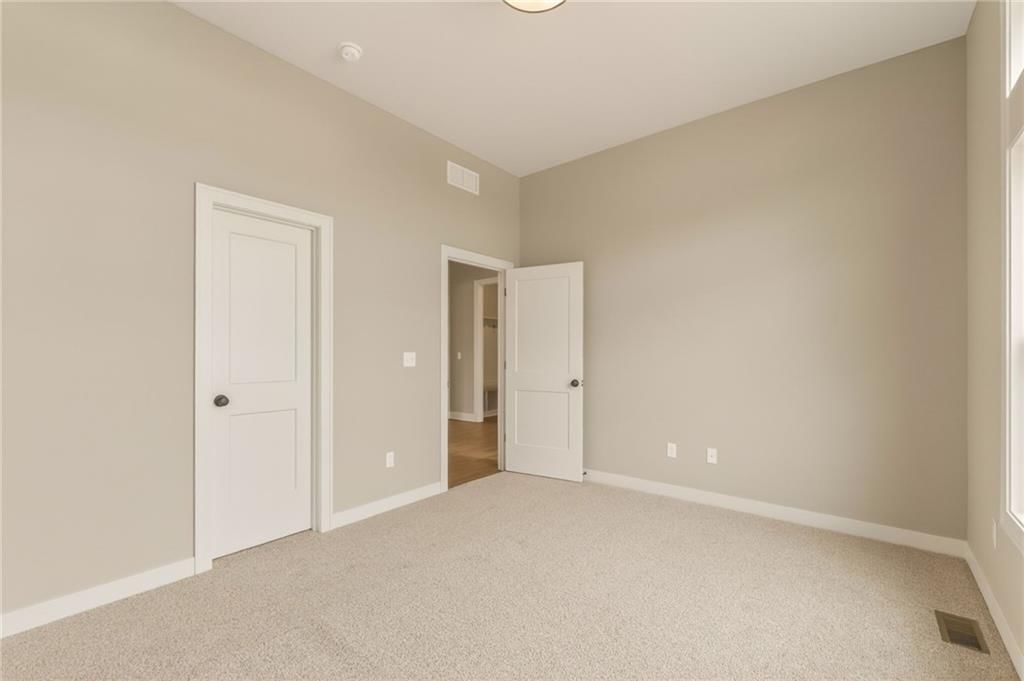 7629 N Booth Avenue — photo 29