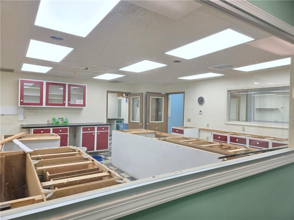111 E 5th Street — photo 20