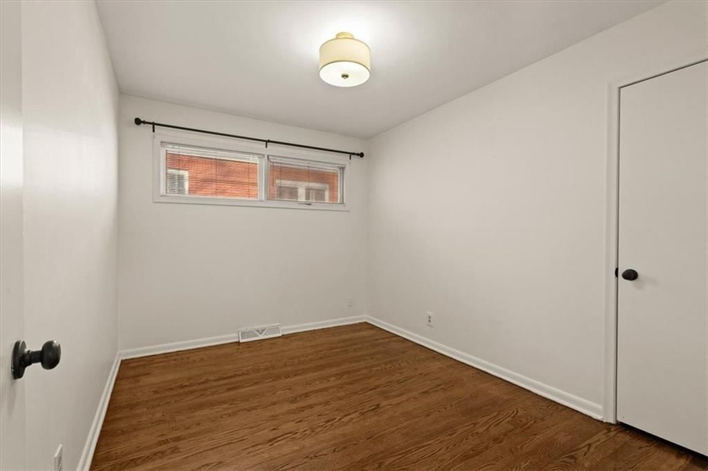 825 E 75th Street — photo 11