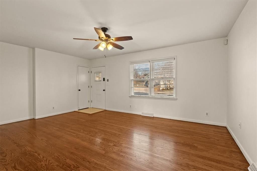 825 E 75th Street — photo 5