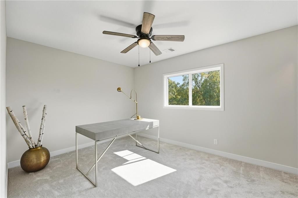 211 NW Orchard Court — photo 12