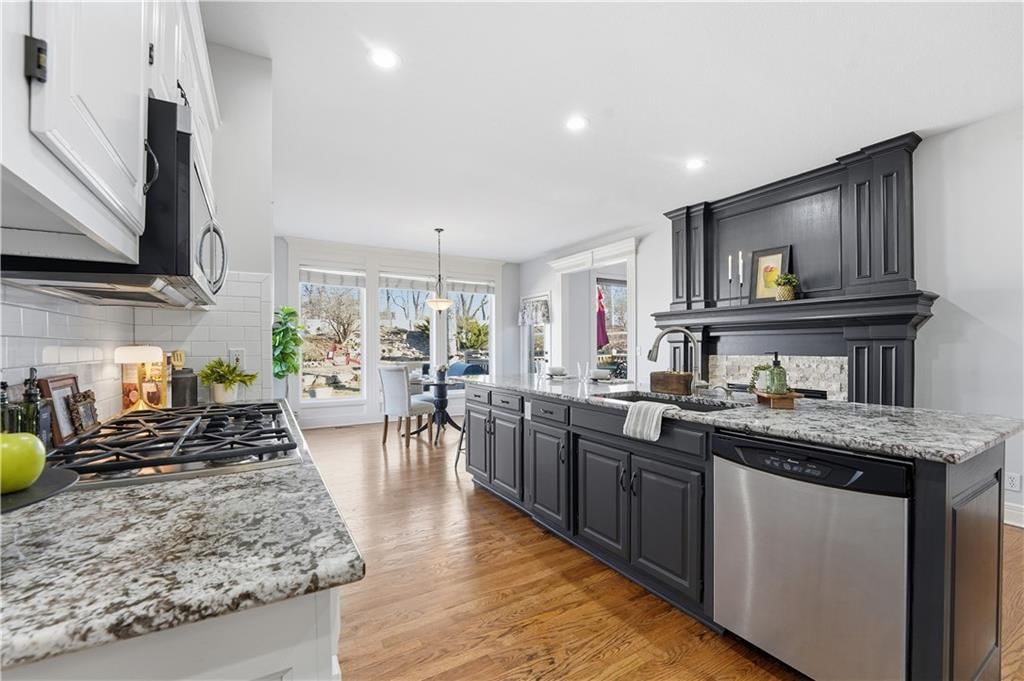 14705 W 128th Street — photo 12