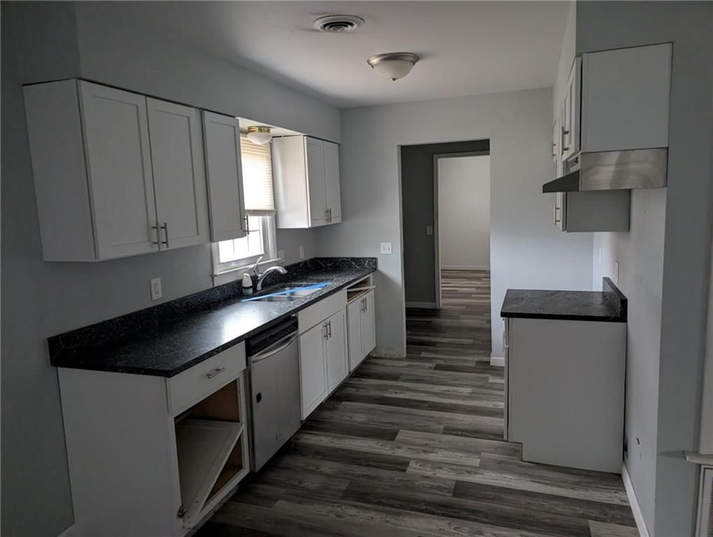 709 E Lincoln Street — photo 4