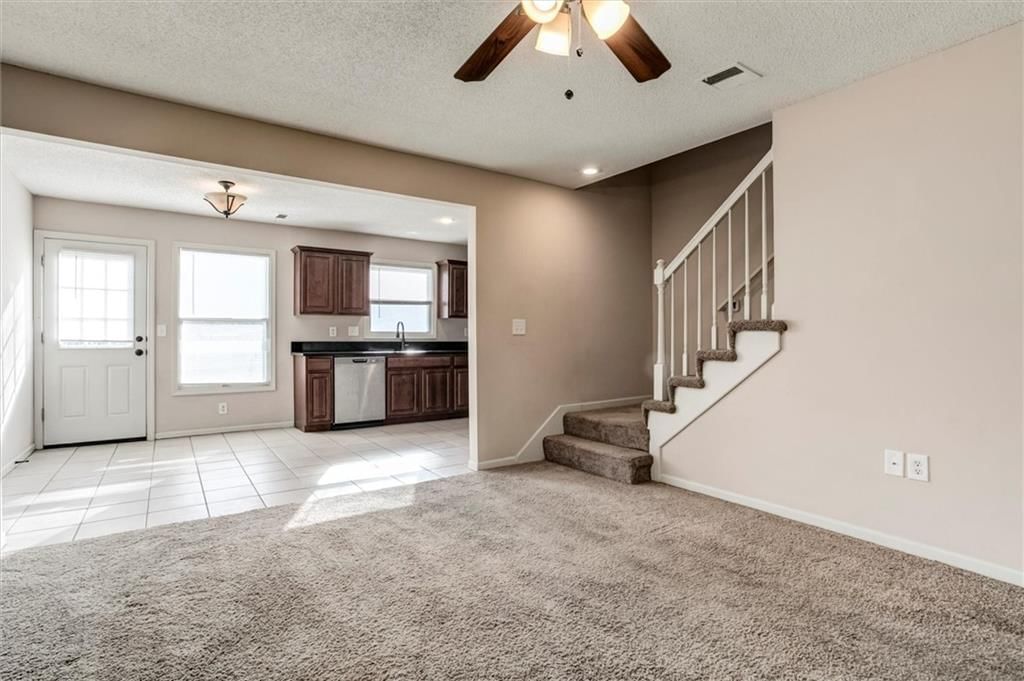813 E 167th Court, Gardner, KS