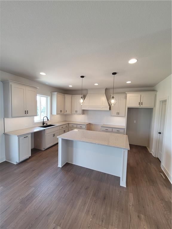 8931 N Poplar Avenue — photo 3