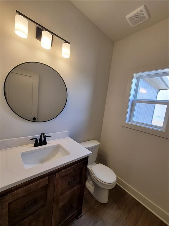 8931 N Poplar Avenue — photo 6