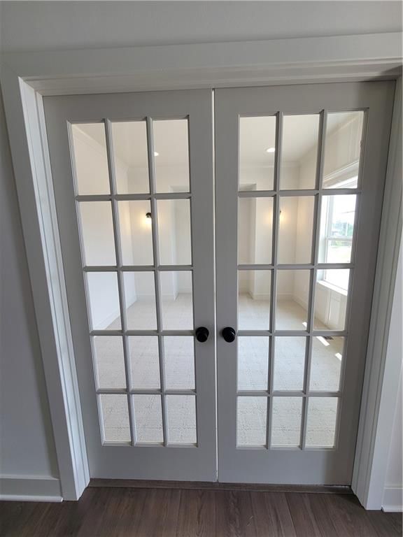 8931 N Poplar Avenue — photo 9