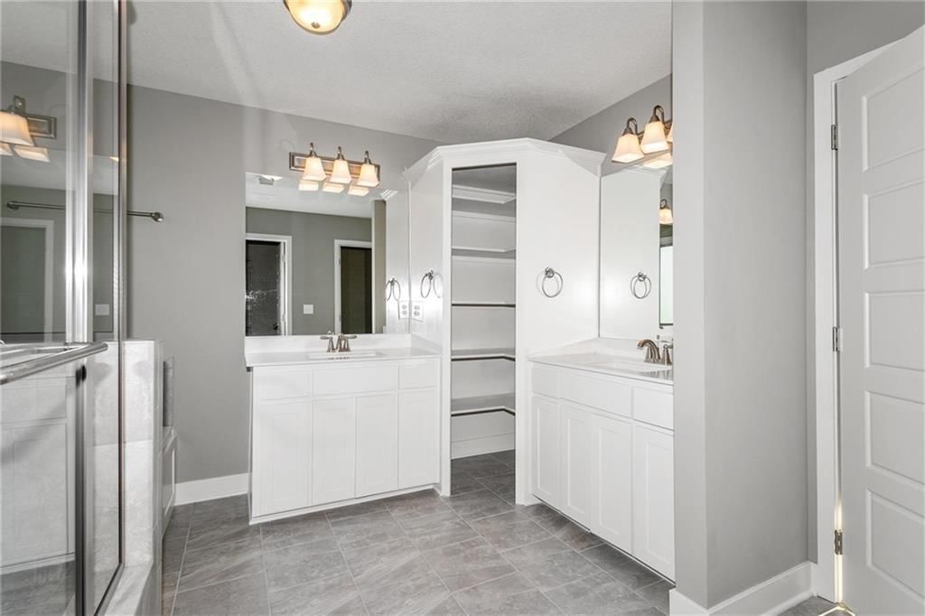 8894 N Monroe Avenue — photo 17