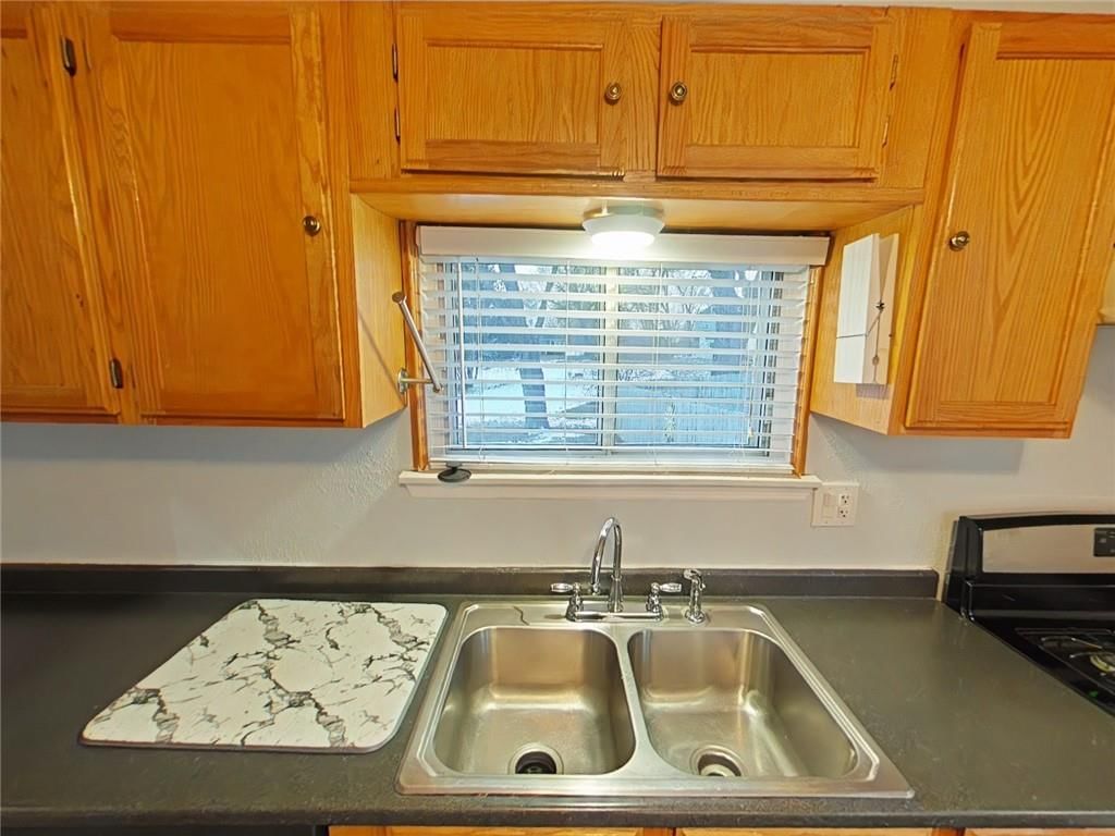 36 Logan Street — photo 24