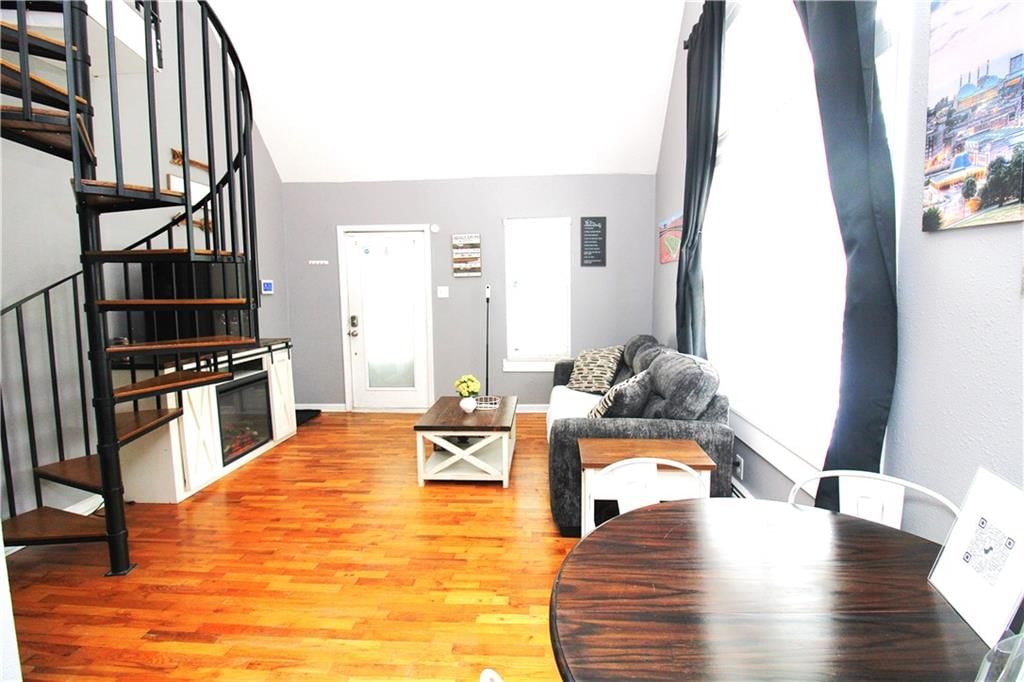 36 Logan Street — photo 45