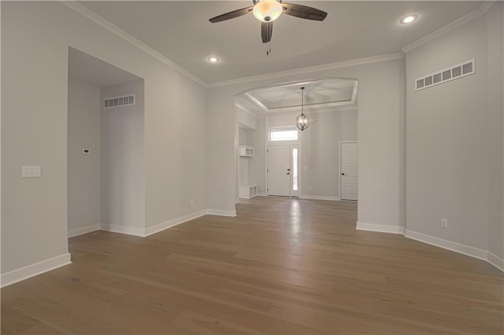 9439 N Belton Avenue — photo 6