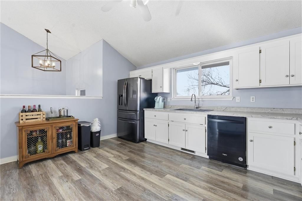 709 Feldspar Street — photo 13