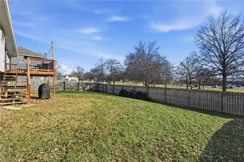 709 Feldspar Street — photo 27