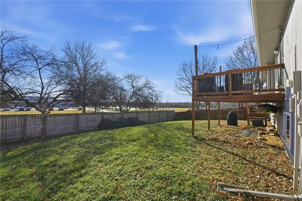 709 Feldspar Street — photo 30