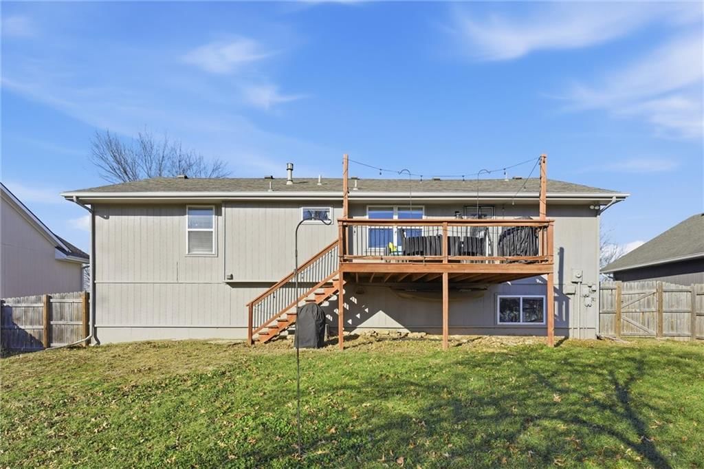 709 Feldspar Street — photo 32