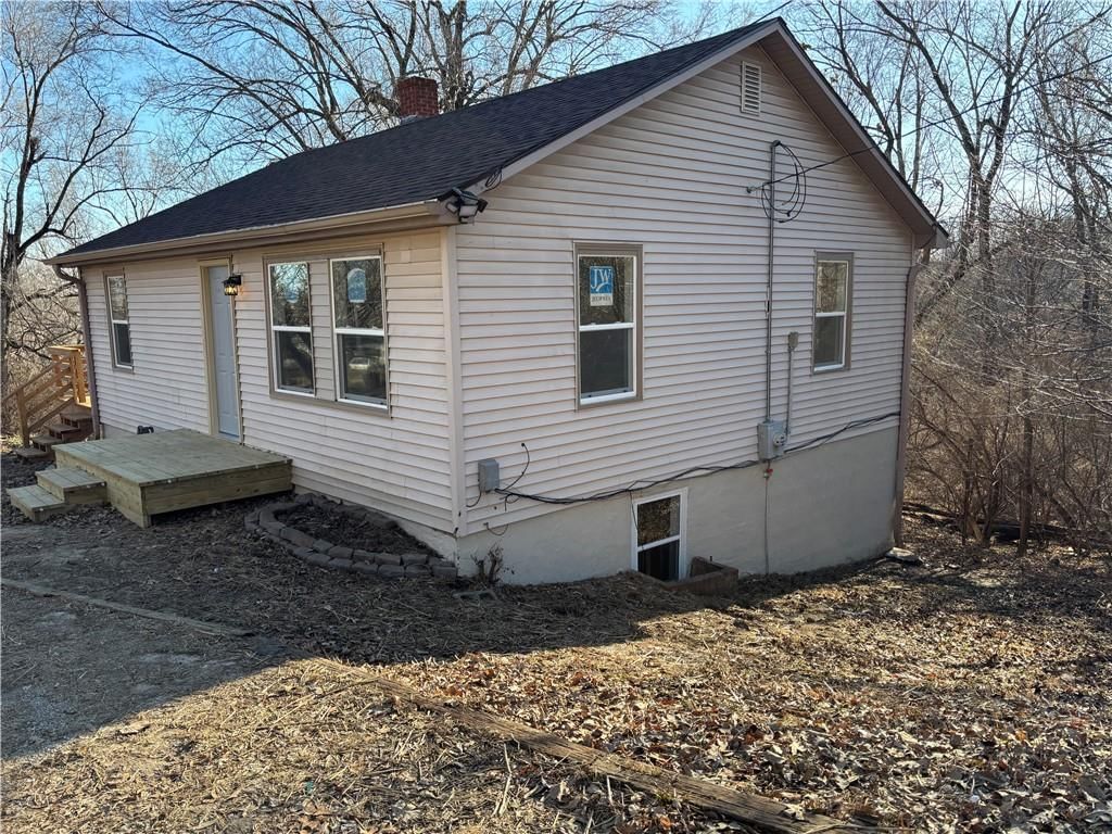 906 RIVERVIEW Drive, St Joseph, MO