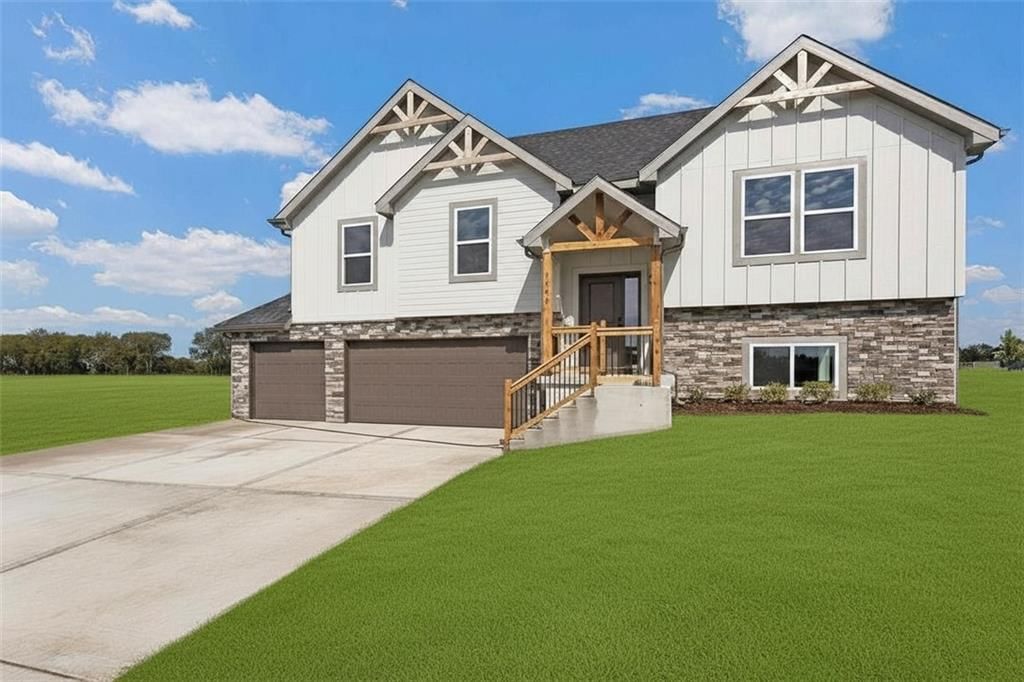 121 SW Nelson Drive, Blue Springs