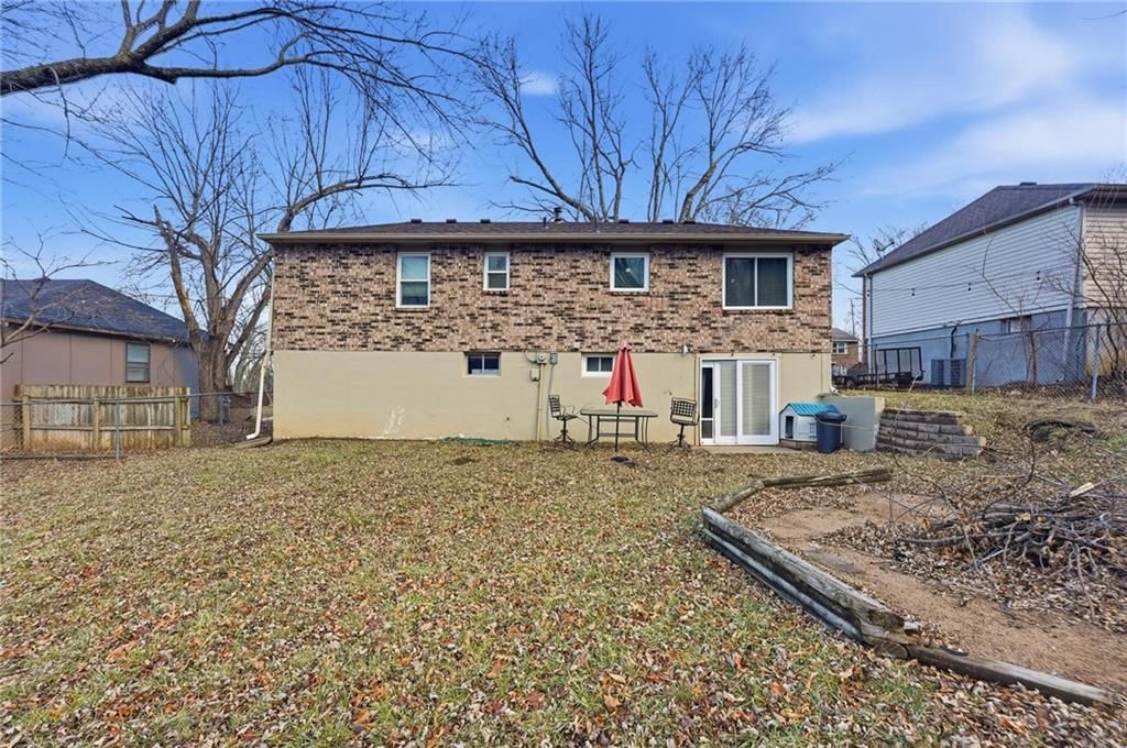2908 NW Canterbury Road — photo 26