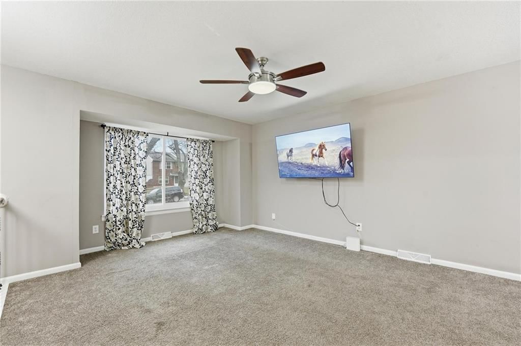 2908 NW Canterbury Road — photo 5