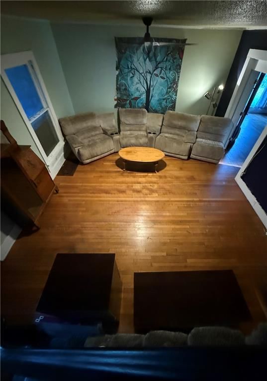 523 Indiana Street — photo 4