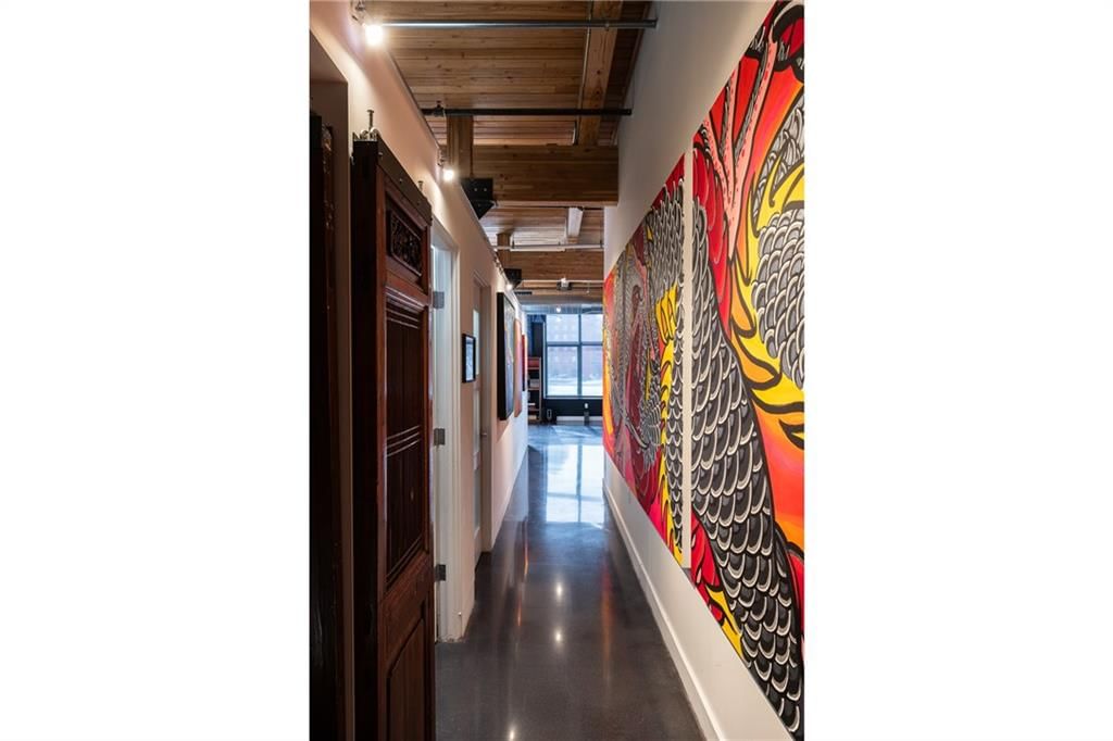 210 W 5th Street — photo 10