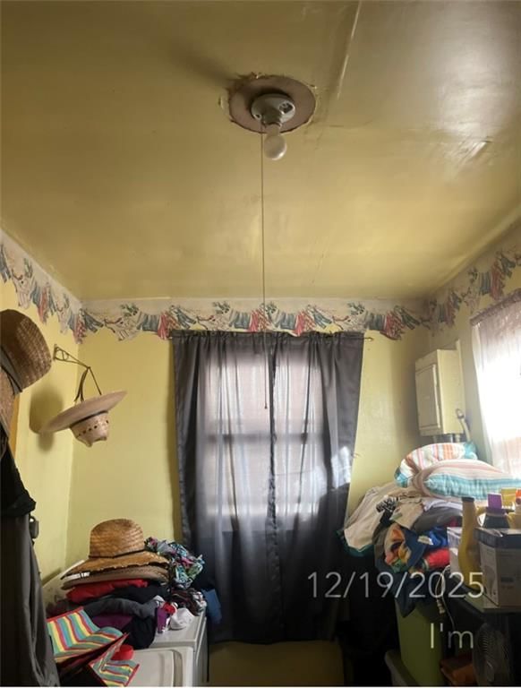 2325 Fairmount Avenue — photo 8