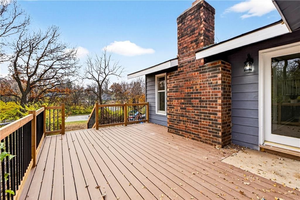 Photo 11 of 43 - 7409 E 51st Street