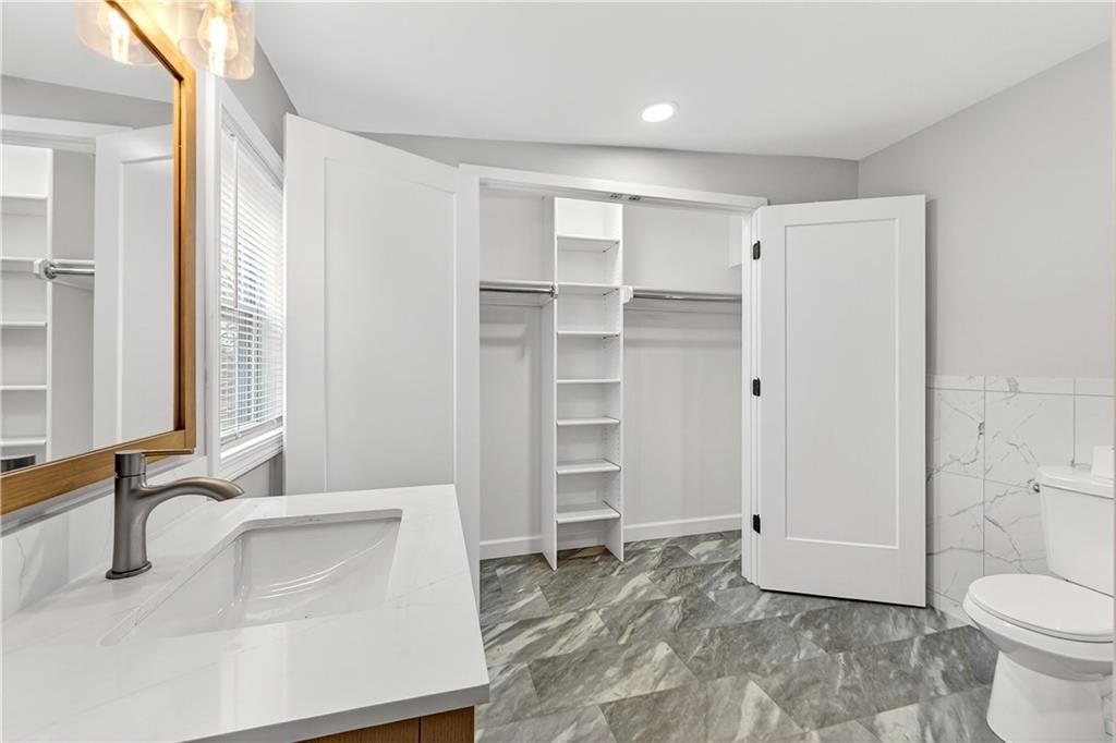 Photo 17 of 43 - 7409 E 51st Street
