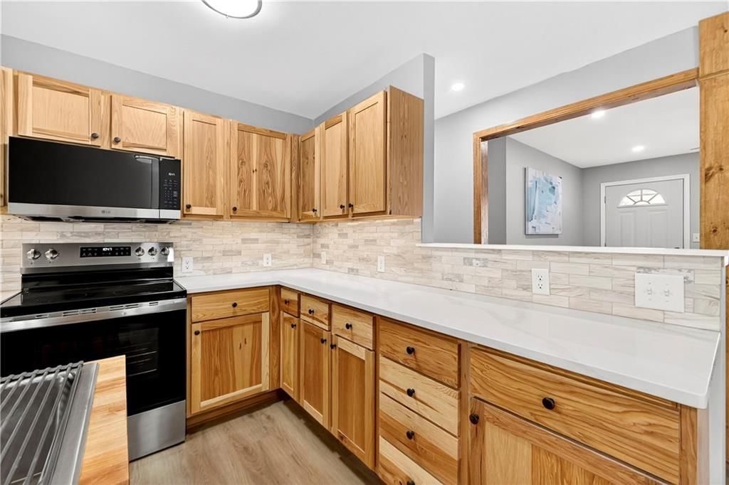 Photo 9 of 43 - 7409 E 51st Street