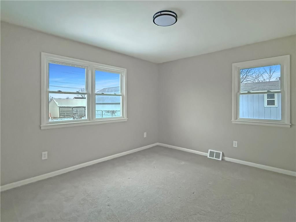 504 W 29th Street — photo 6