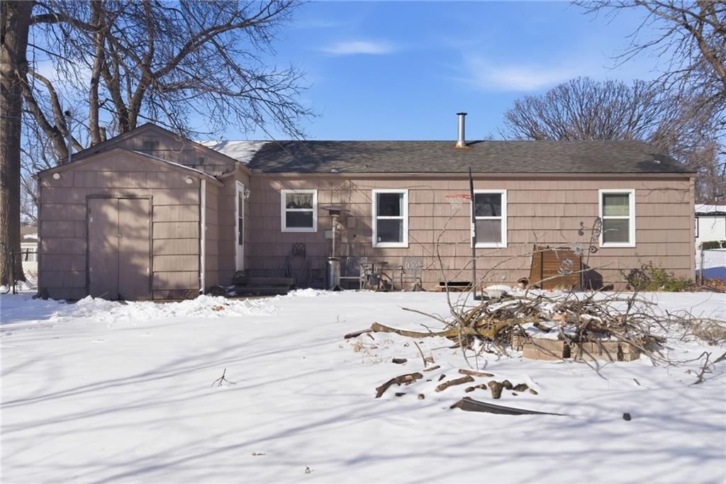8515 W 69th Terrace — photo 28