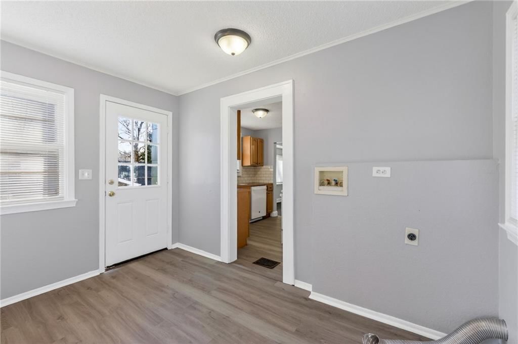 1915 S Overton Avenue — photo 20