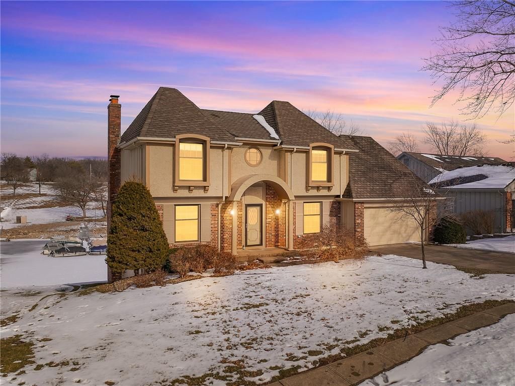 3628 NE Basswood Drive, Lee's Summit, MO