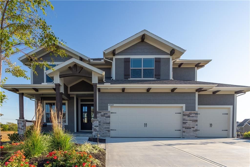 17464 W 163rd Place, Olathe, KS