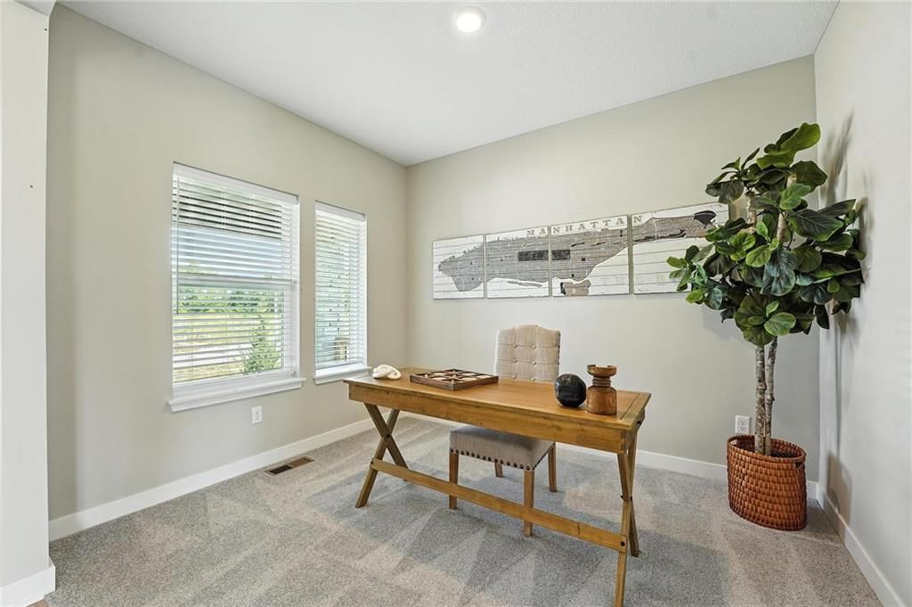 19513 Barstow Street — photo 19