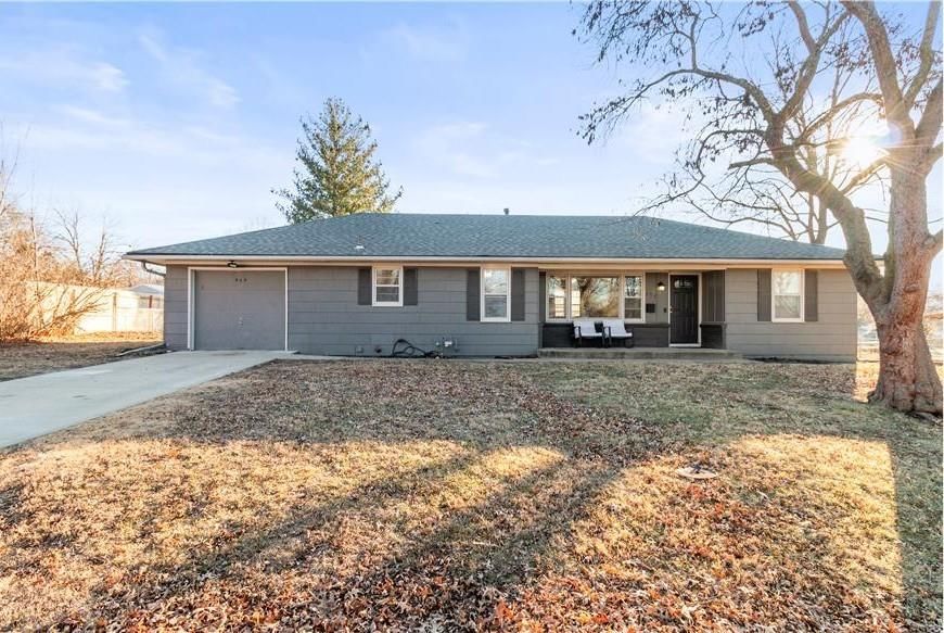 404 SW 21st Street, Blue Springs, MO