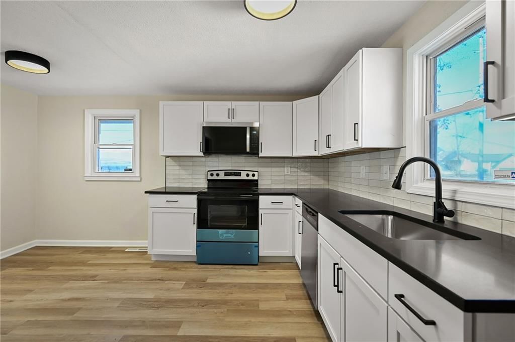 5611 N Walnut Street — photo 10