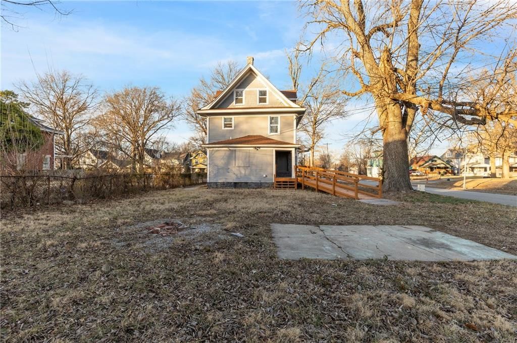 2961 Lockridge Avenue — photo 38