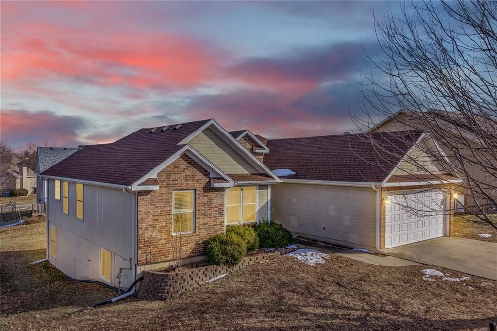 1219 S Countryview Lane, Warrensburg